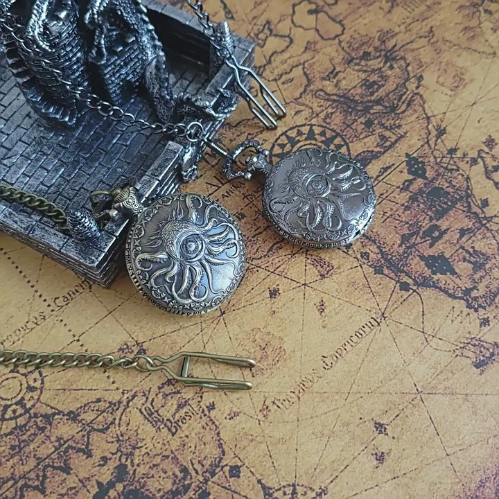 Evil Eye Cthulhu Metal Pocket Watch Dice Set – Antique Bronze & Silver Alloy RPG Dice with Vintage Case