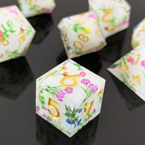Resin Dice Set with Cat, Butterfly, Volcano, Dragon Egg & Graffiti Designs – Colorful Embedded Dice  Fluorescent Styles for DND & RPG Games