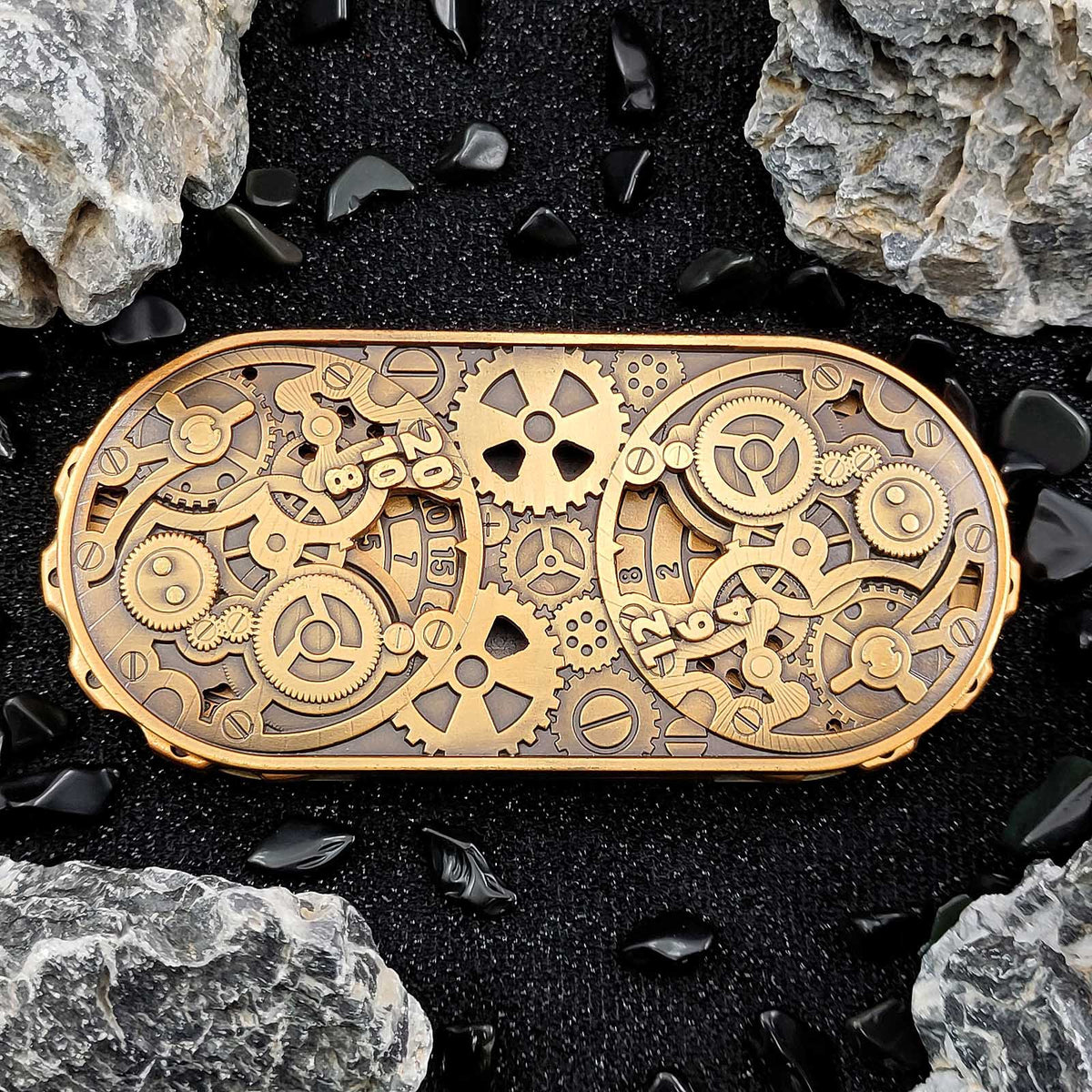 Engraved Dual-Spinner Dice – For the Immersive DND Experience